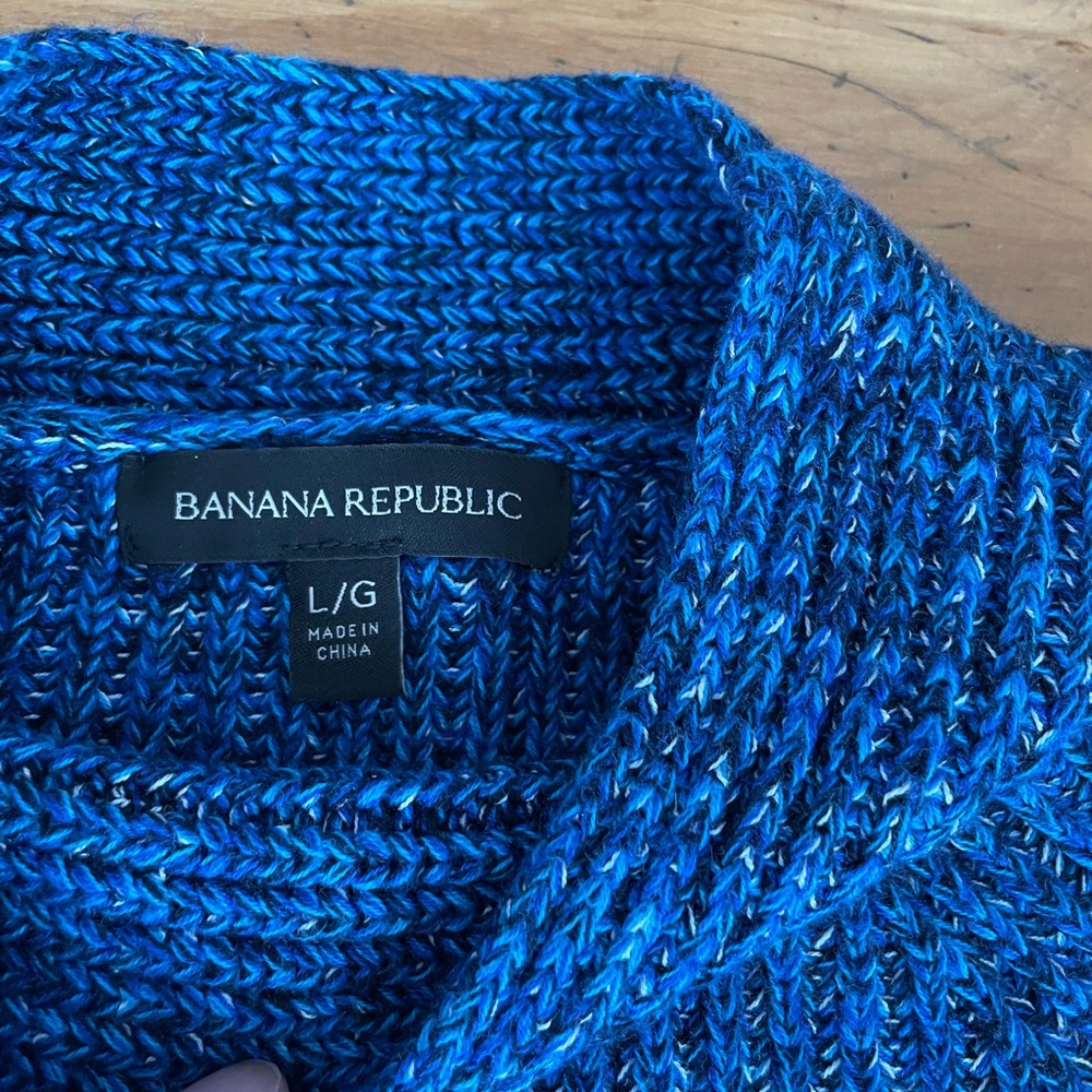 Banana Republic Women’s Blue Knit Sweater - Picture 6 of 6